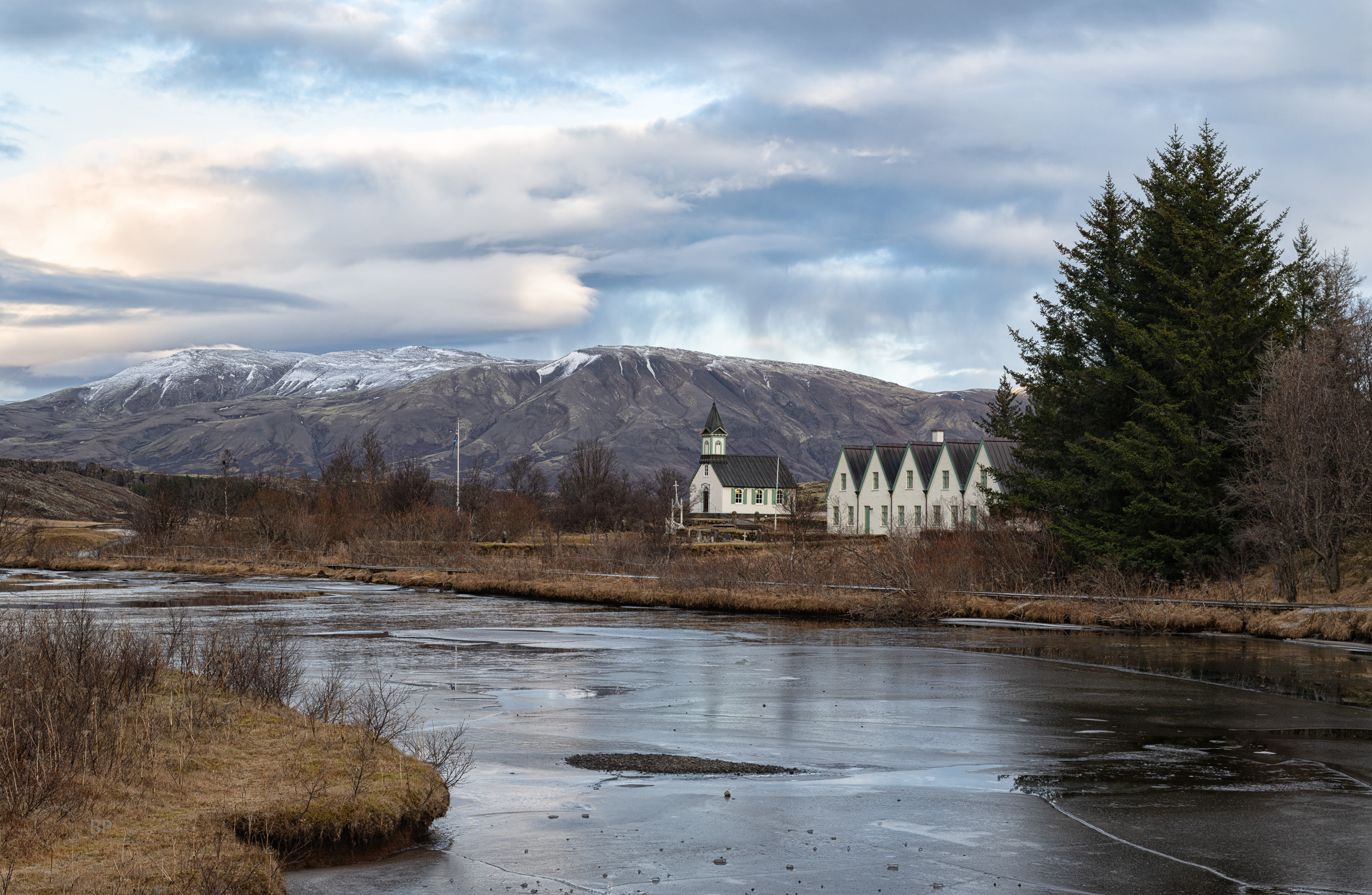 Þingvellir church and Öxará river